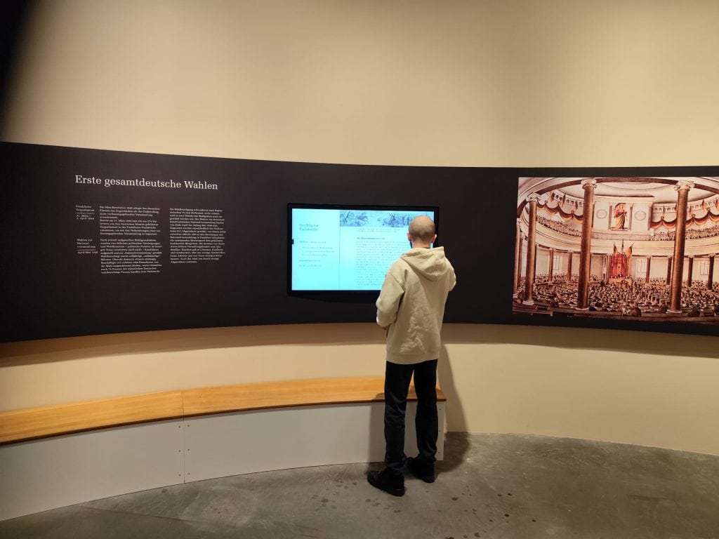 Die parlamentshistorische Ausstellung im Deutschen Dom